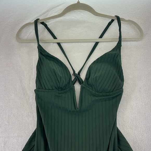 NWOT Shade & Shore One Piece Bikini Swimsuit Green Womens Size M - Picture 3 of 10